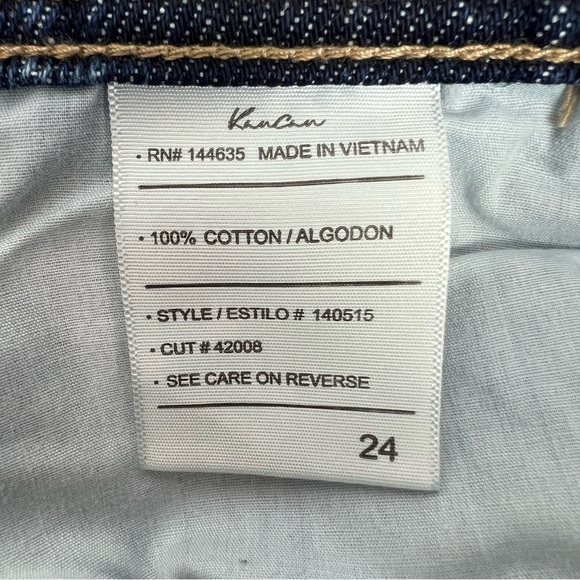 NWT KanCan Junior Women’s MOM Blue Jean Shorts Sz 1 Button Fly Distress Stretch - Picture 4 of 11